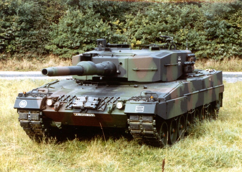 Leopard 2 giraffe. Леопард 2а4. leopard 2a4 бундесвер. леопард 2 140.
