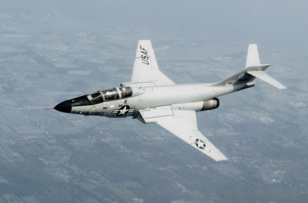 F-101B_New_York_ANG_in_flight_1978