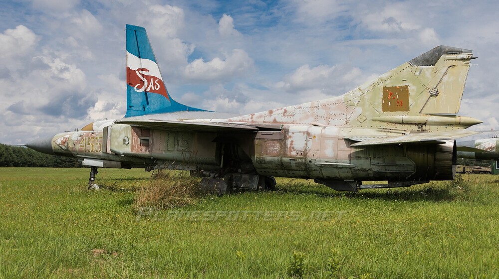 455-polish-air-force-mikoyan-gurevich-mig-23_PlanespottersNet_1489556_ad9ca56fb5_o
