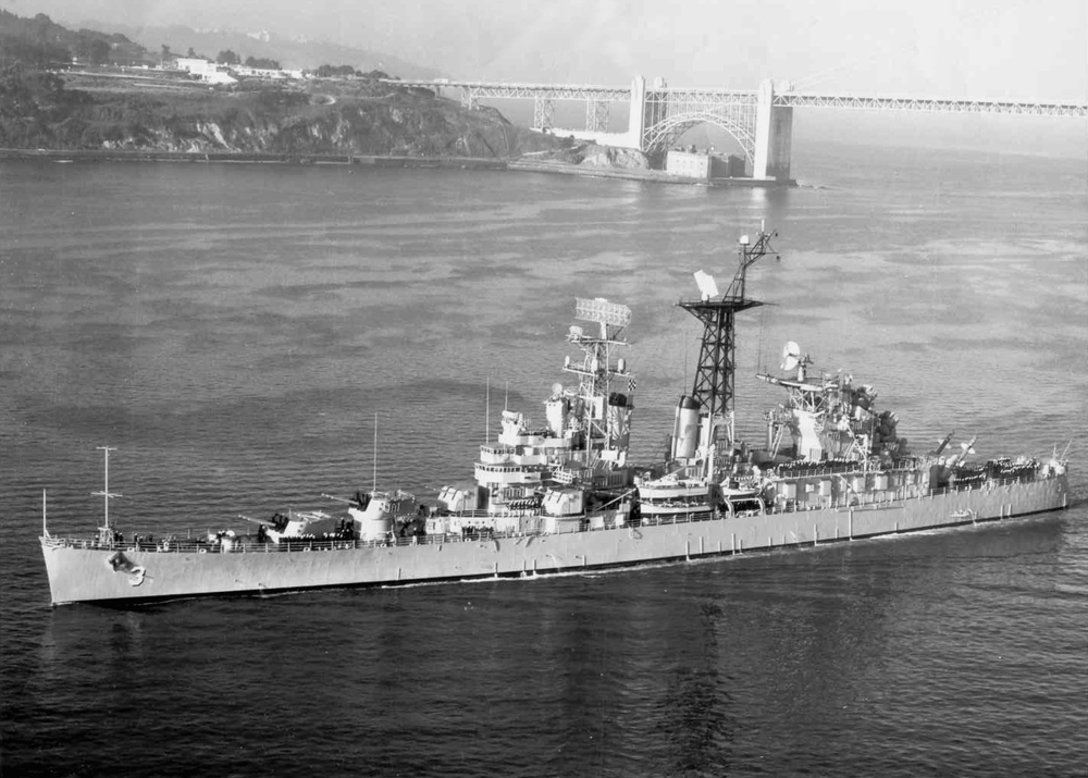 USS_Galveston_(CLG-3)_in_San_Francisco_Bay_c1965