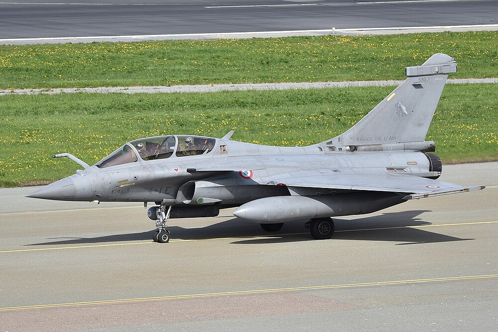 1200px-Dassault_Rafale_B_‘330_4-IE’_(49336251566)