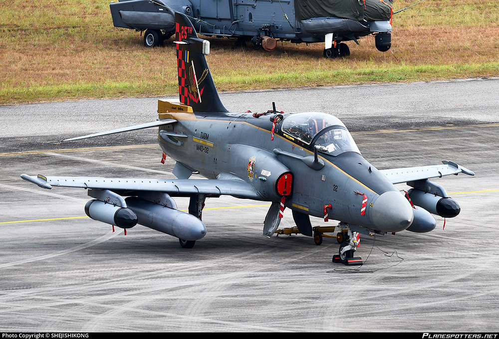 m40-32-royal-malaysian-air-force-british-aerospace-hawk-200_PlanespottersNet_1000361_300de0dad0_o