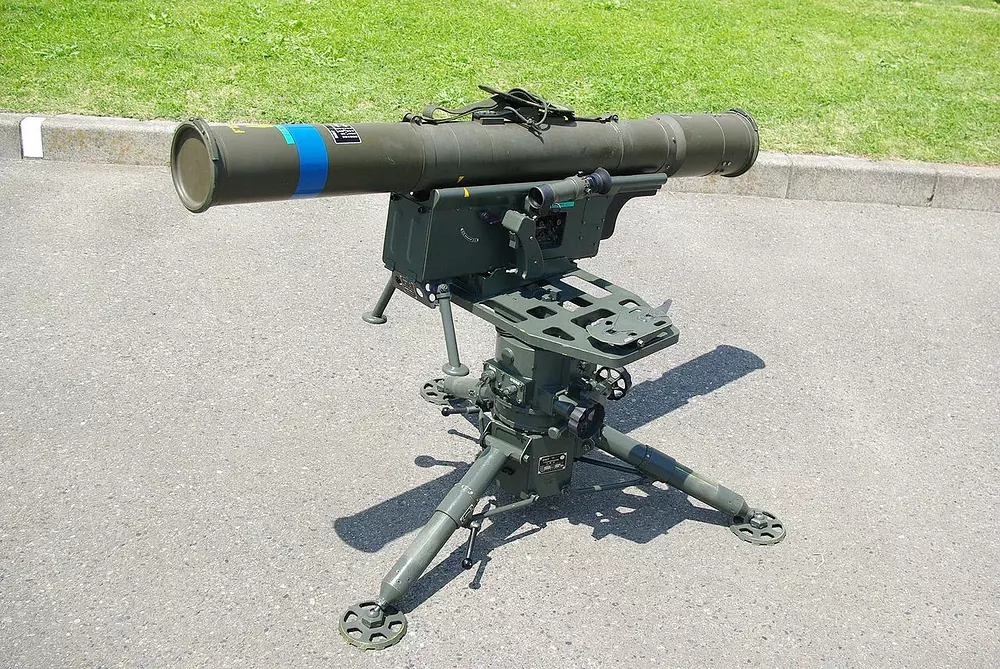 1280px-JGSDF_Type87_ATM_20120527-01