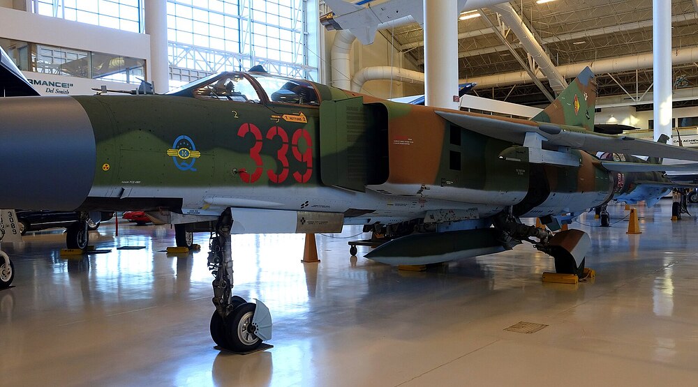 Mikoyan_MiG-23MLA_Flogger-G,1967-Evergreen_Aviation&Space_Museum- _McMinnville,Oregon-_DSC01091
