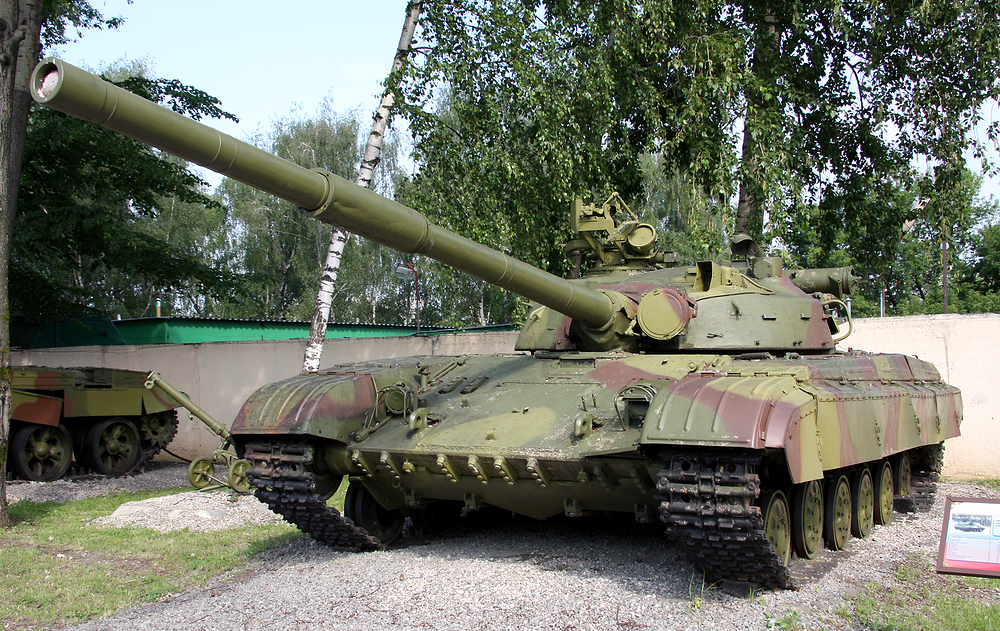 T-64A_-Moscow_Suvorov_Military_School(3) (1)