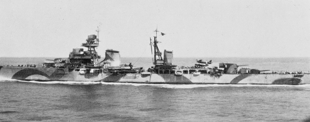 Italian_light_cruiser_Luigi_Cadorna_surrendering_at_Malta_on_9_September_1943