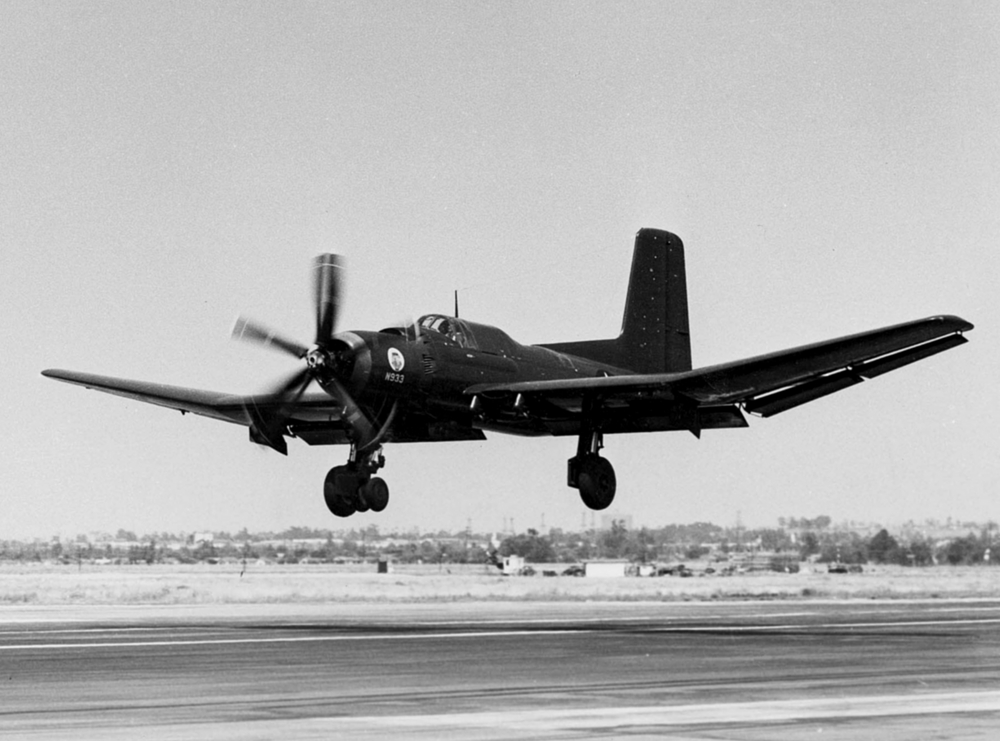 Douglas_XTB2D-1_landing_c1945
