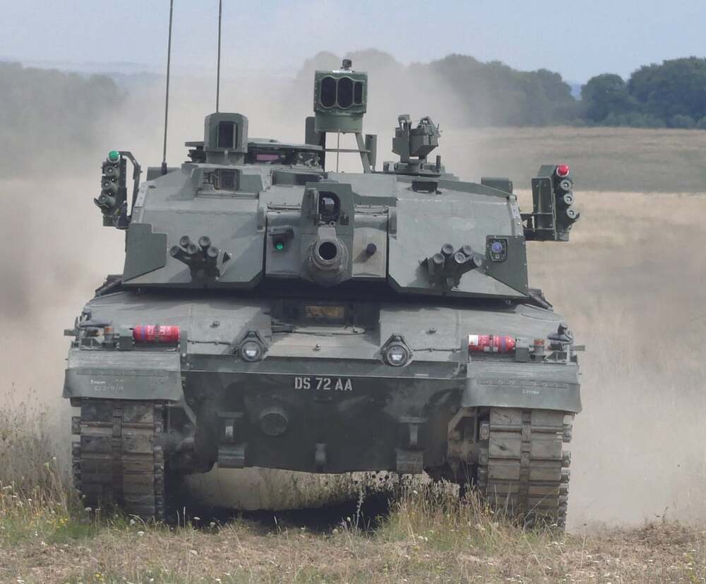 challenger-2-with-aps-found-on-the-puma-would-make-a-great-v0-og4dybl8q9kb1 (1)