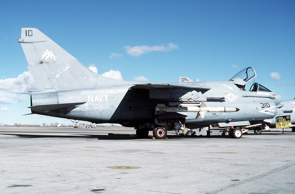 A-7E_VA-83_CV-60_1986