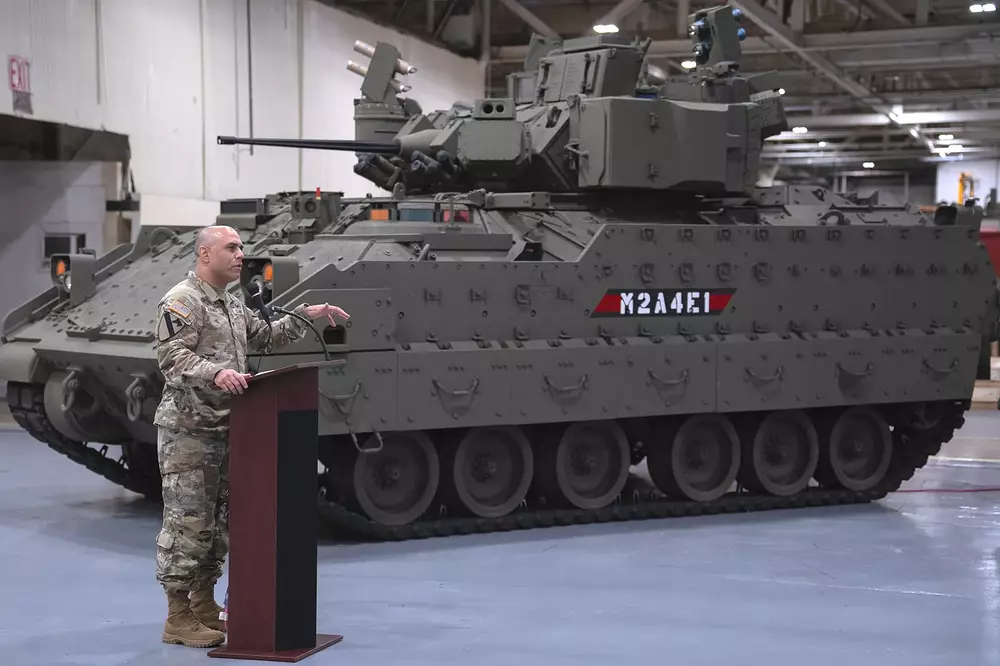 m2a4e1-bradley-roll-out