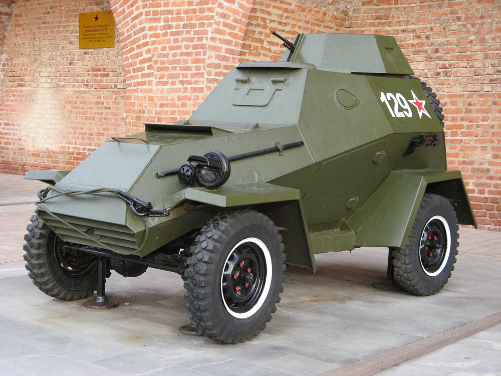 BA-64_in_Nizhny_Novgorod_Kremlin