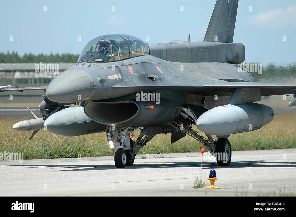 f-16d-from-the-hellenic-air-force-armed-with-agm-88-harm-missile-at-EGGXNA