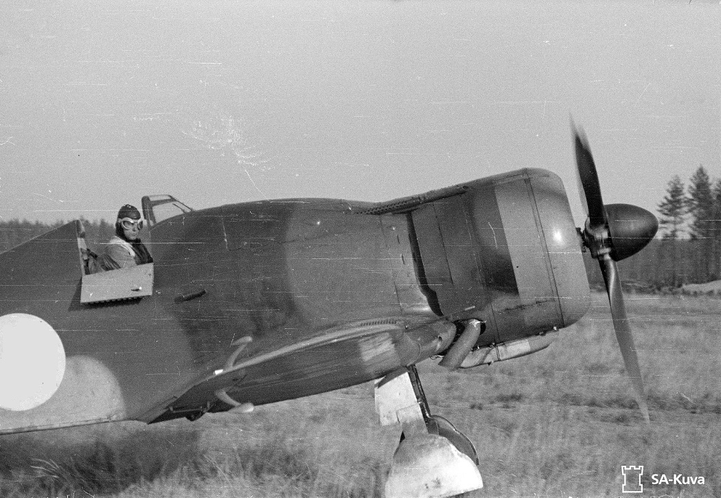 Fiat-G50-Freccia-FAF-LeLv26-FAxx-at-Rompotti-Finland-1st-Oct-1942-111707