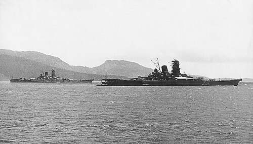 Japanese_battleships_Yamato_and_Musashi_moored_in_Truk_Lagoon,in_1943(L42-08.06.02)