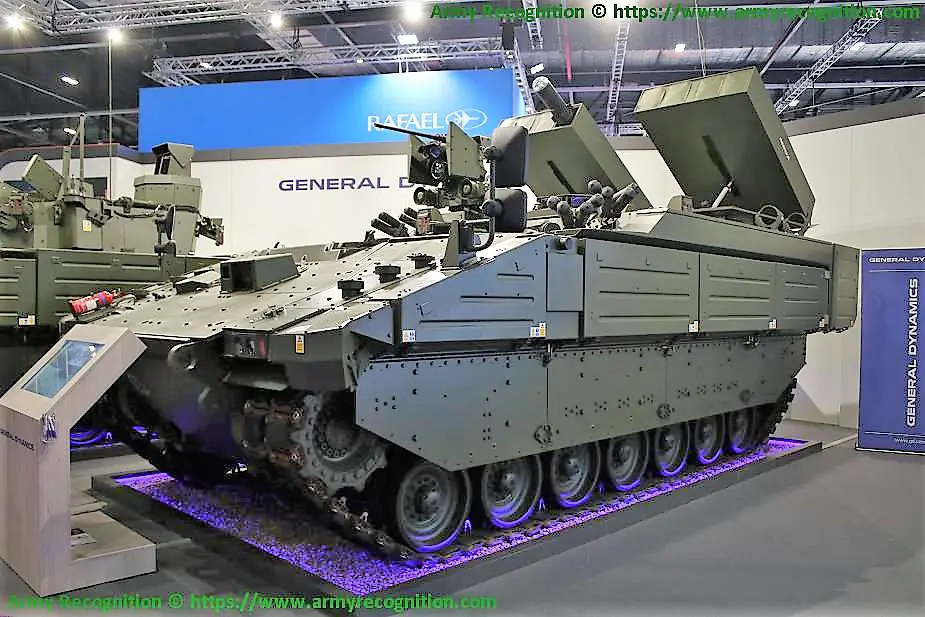 General_Dynamics_displays_anti-tank_variant_of_Ajax_light_tracked_armored_vehicles_925_002