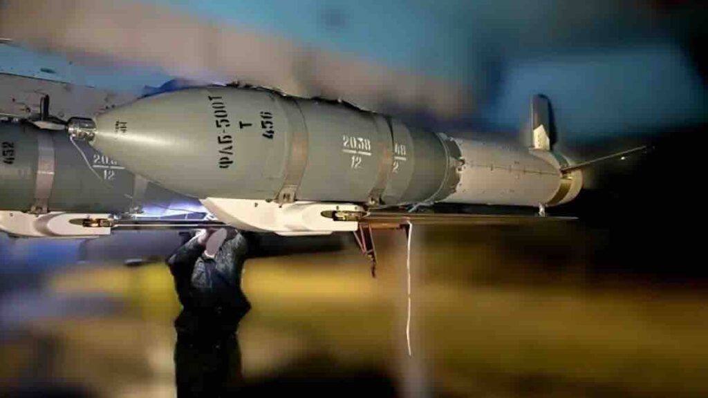 fab-avio-bomba-sa-umpk-modulom-i-mlaznim-pogonom-1024x576