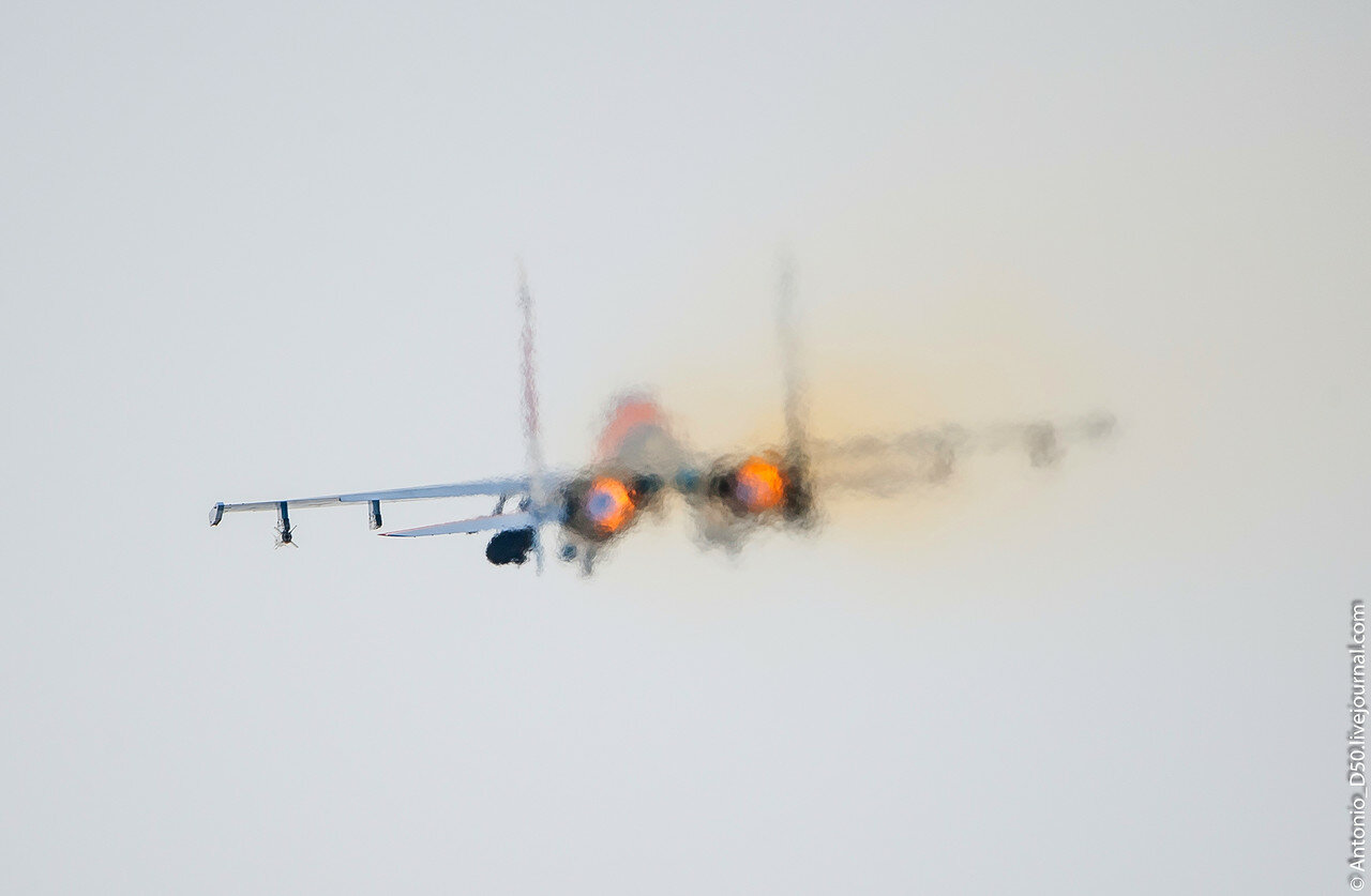 1765372680592262048395131977786