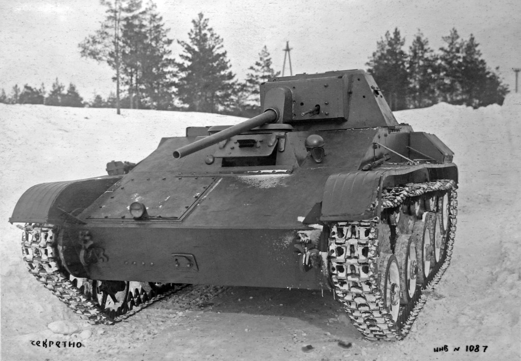 Т-60 с опытной установкой пушки ЗИС-19 на испытаниях, февраль 1942 г.