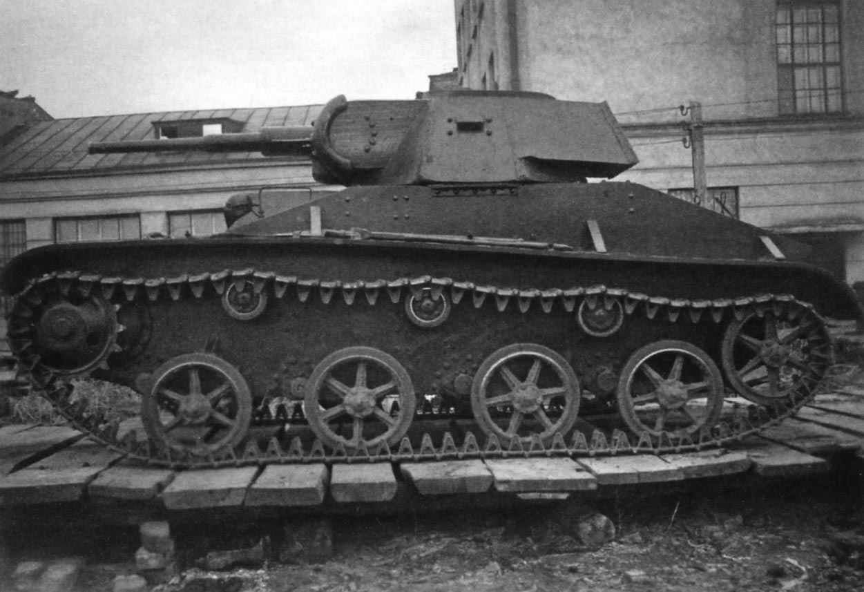 Опытный образец танка Т-45, Свердловск, май 1942 г.