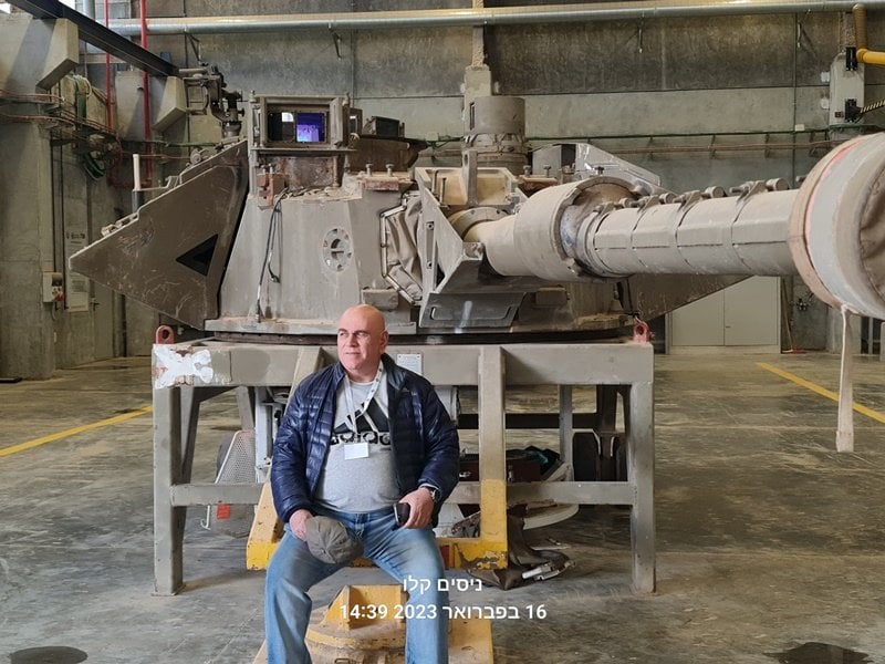 a-merkava-mk4-turret-without-its-frontal-composite-armor-v0-jvzjlwhjrgjb1